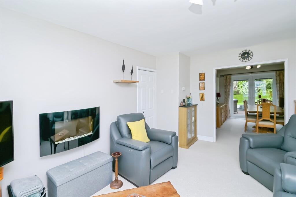 Harding Close, Boverton, Llantwit Major photo 4