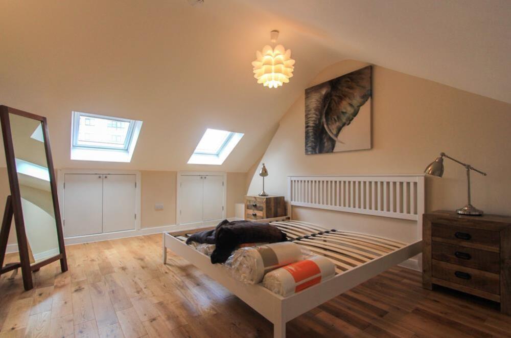 Apartment in Cardiff, Adamsdown - View 4