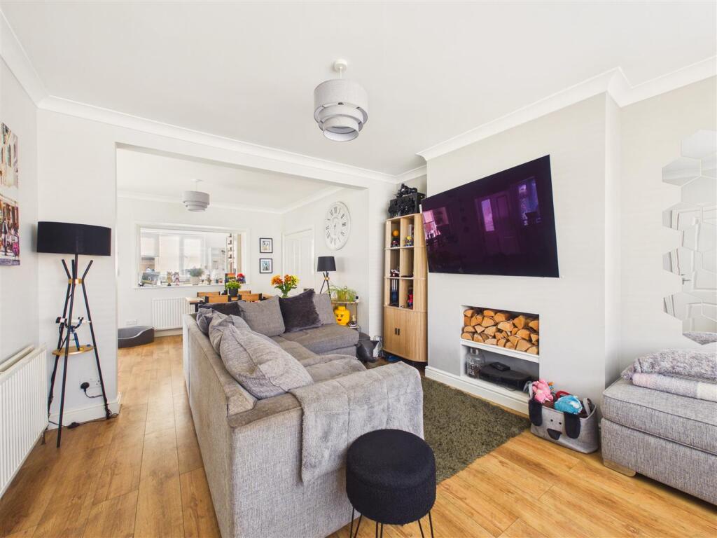House in Hull, Kingston upon Hull - View 2