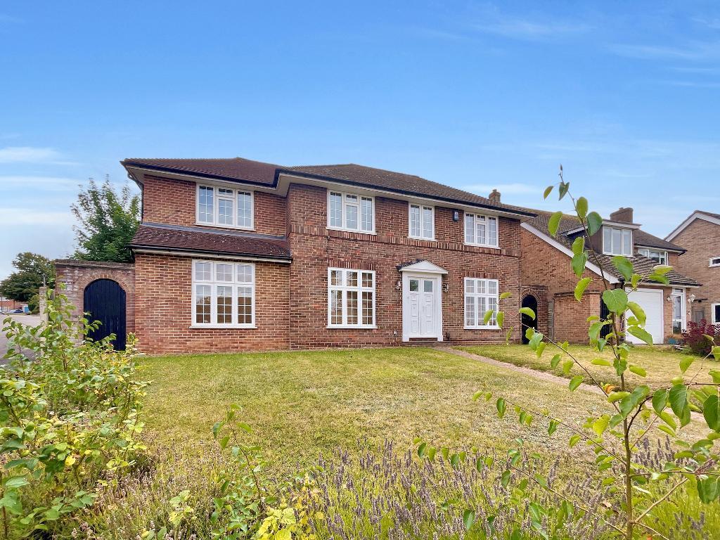 Main image of property: Barnfield Road, Sanderstead, CR2 0EZ