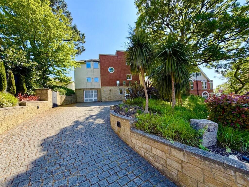 Main image of property: 8 Belle Vue Road, Lower Parkstone, Poole, BH14