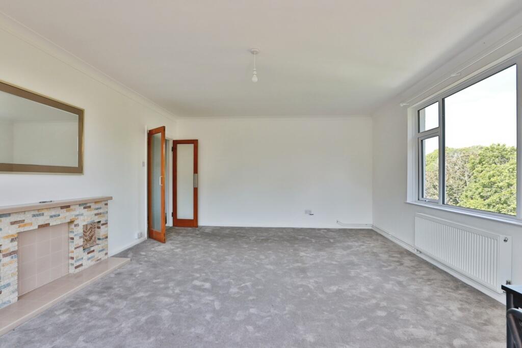 Apartment in Bournemouth - More
