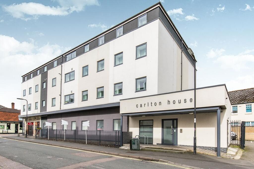 Main image of property: Carlton Place, Southampton, Hampshire, SO15