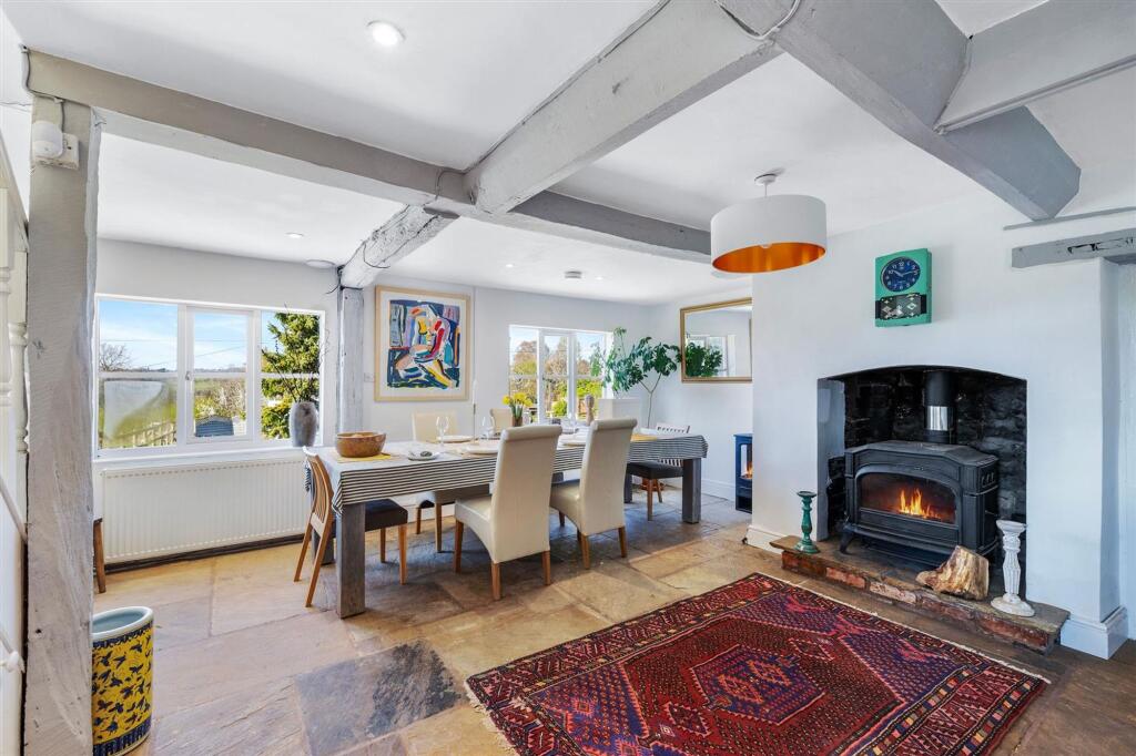 House in Dudley - View 4