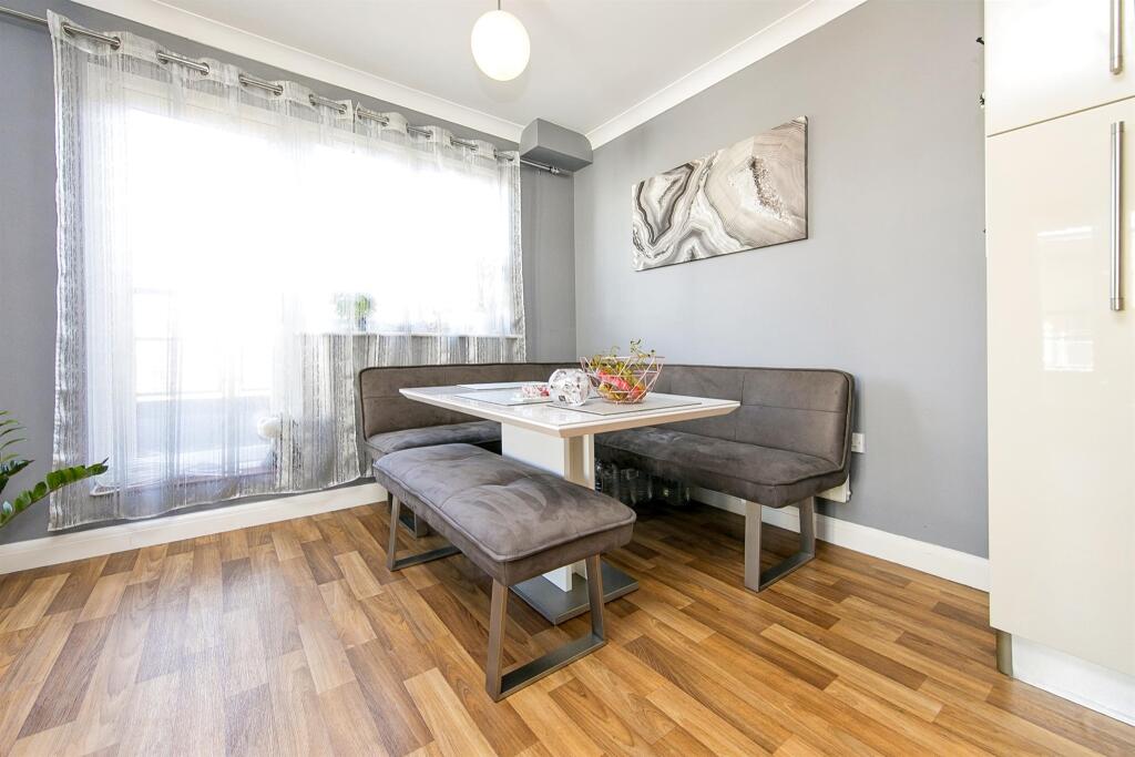 Apartment in Ipswich, Suffolk - View 5