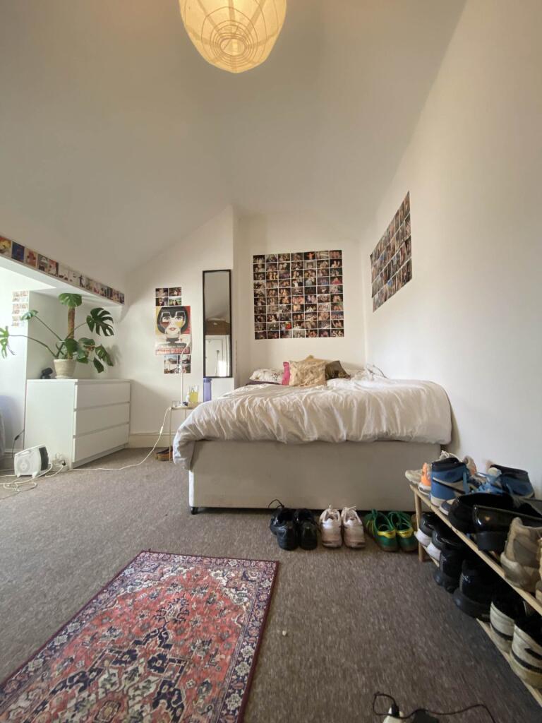 House in Manchester, Greater Manchester - View 2