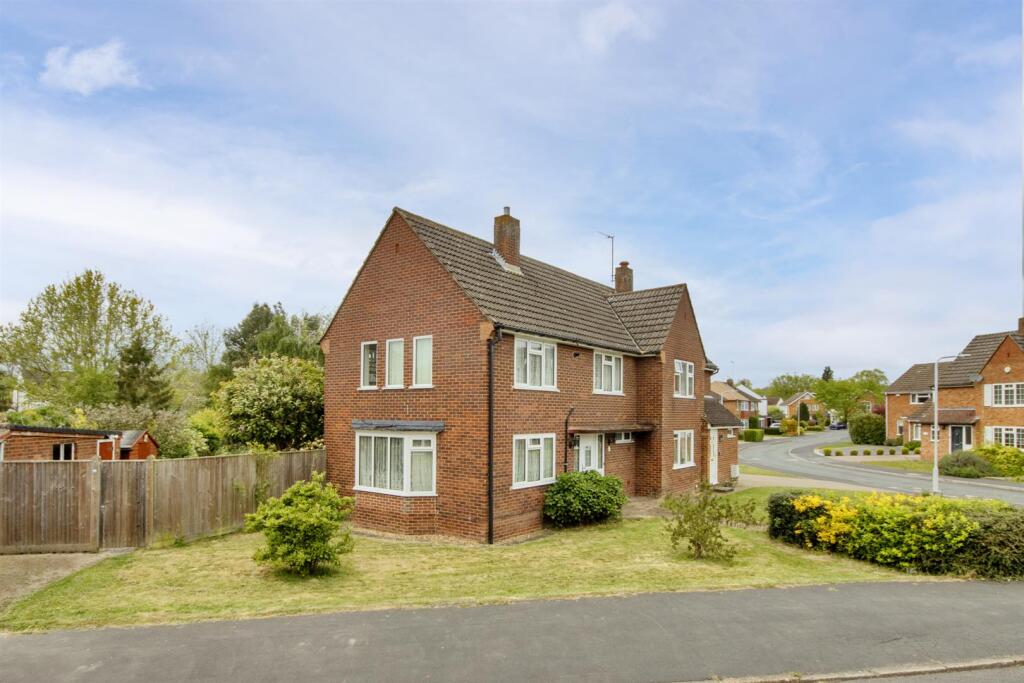 Main image of property: Brookmead, Hildenborough, Tonbridge
