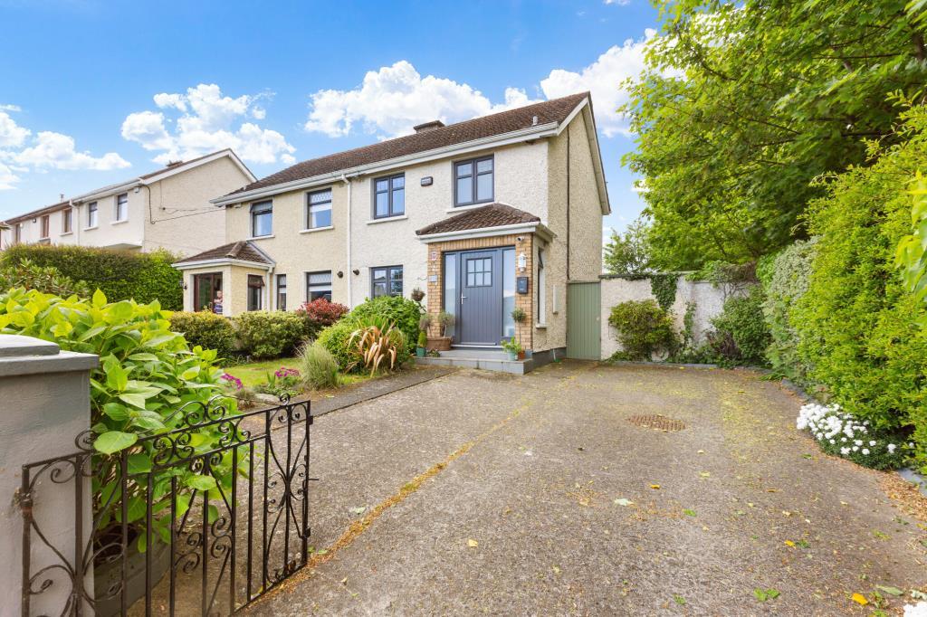 Main image of property: 17 Palmer Park, Rathfarnham, Dublin 16, D16 CF21