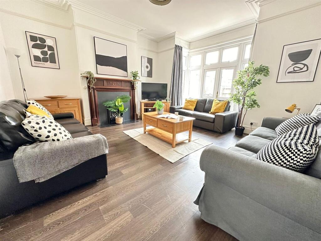 Main image of property: Thornton Hill, Exeter, Devon, EX4