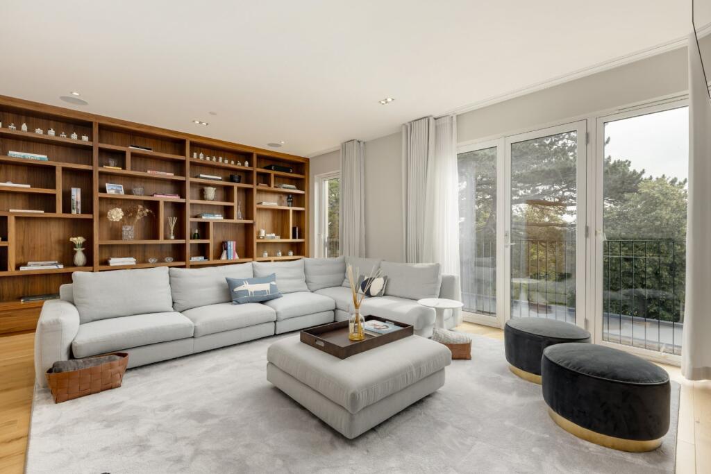 House in Edinburgh - View 3