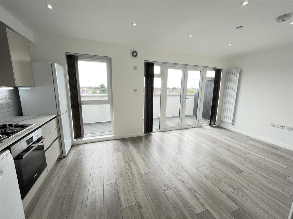 Main image of property: High Road, Chadwell Heath