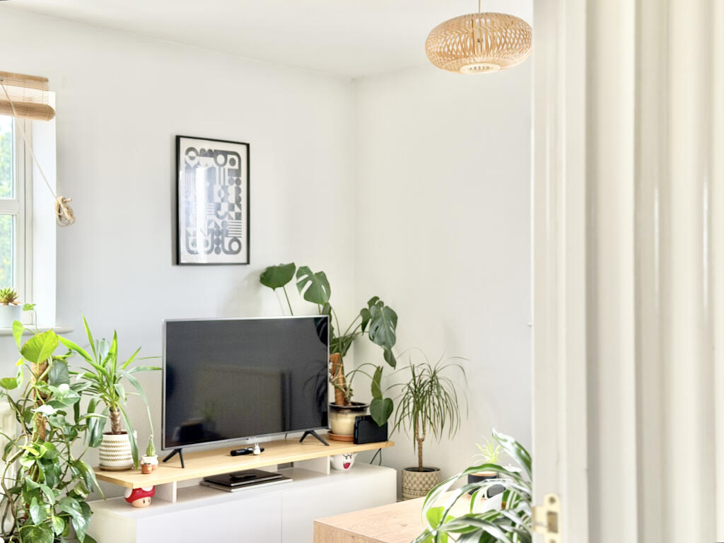 Apartment in Taunton, Obridge - View 2