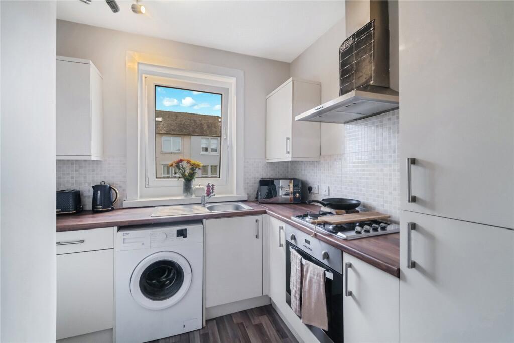 Apartment in Paisley - More