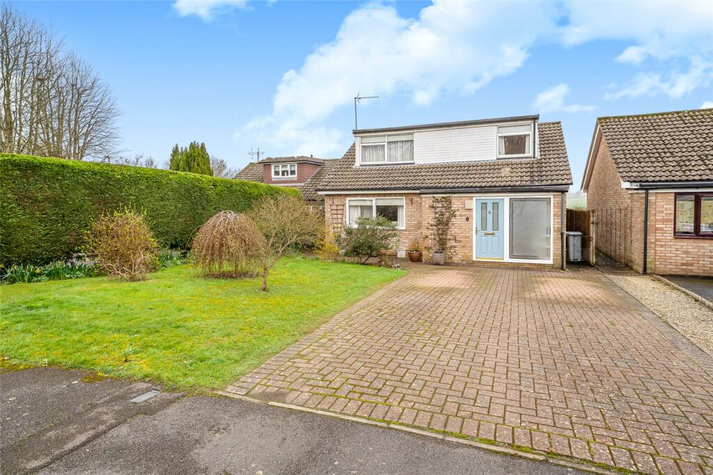 Main image of property: Webb Crescent, Chipping Norton, Oxfordshire, OX7