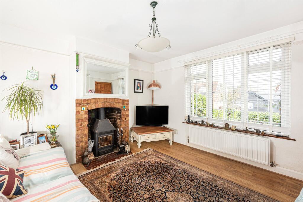 Mount Pleasant, Aspley Guise, Milton Keynes, Bedfordshire, MK17 photo 2