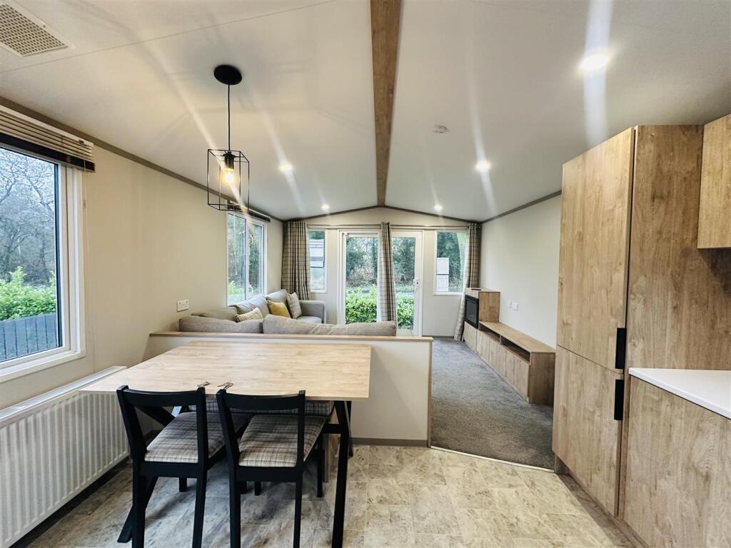 Main image of property: Feoffee Lane, Barmby Moor