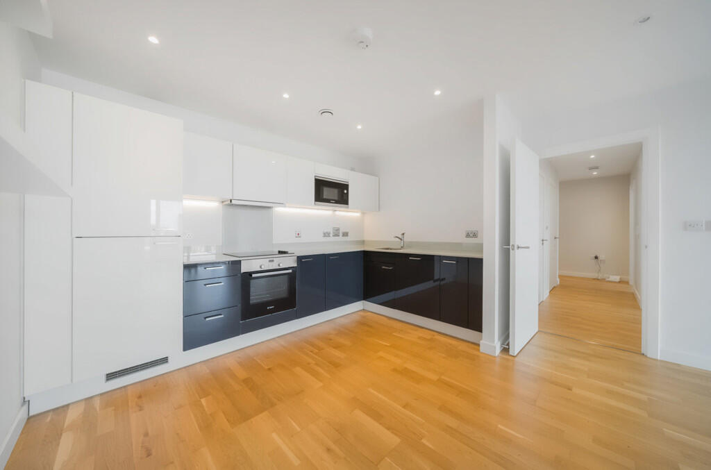 Apartment in London - View 5