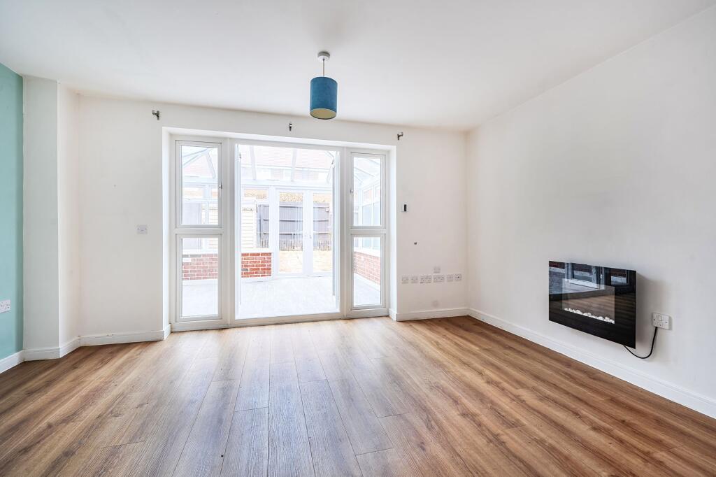 House in Havant, Hampshire Farm - View 4