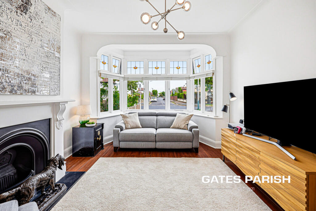 House in London - View 3