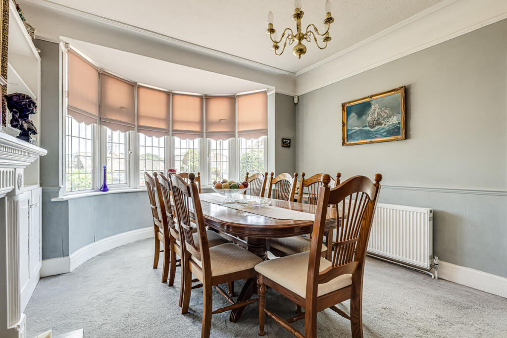 House in Southend-on-Sea - View 4