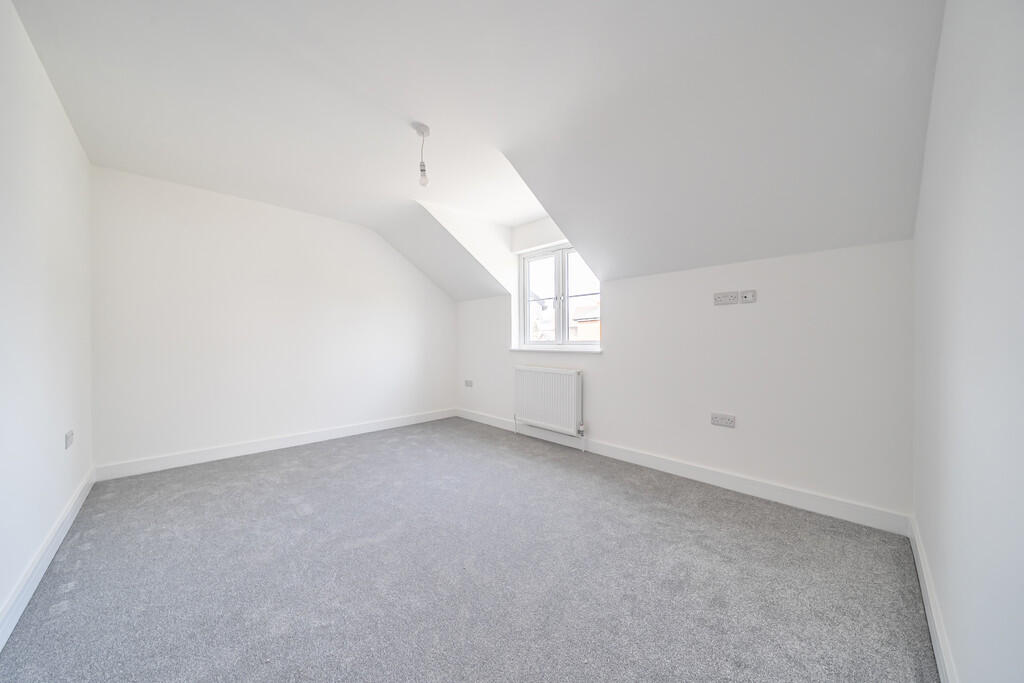 House in Guildford - View 5