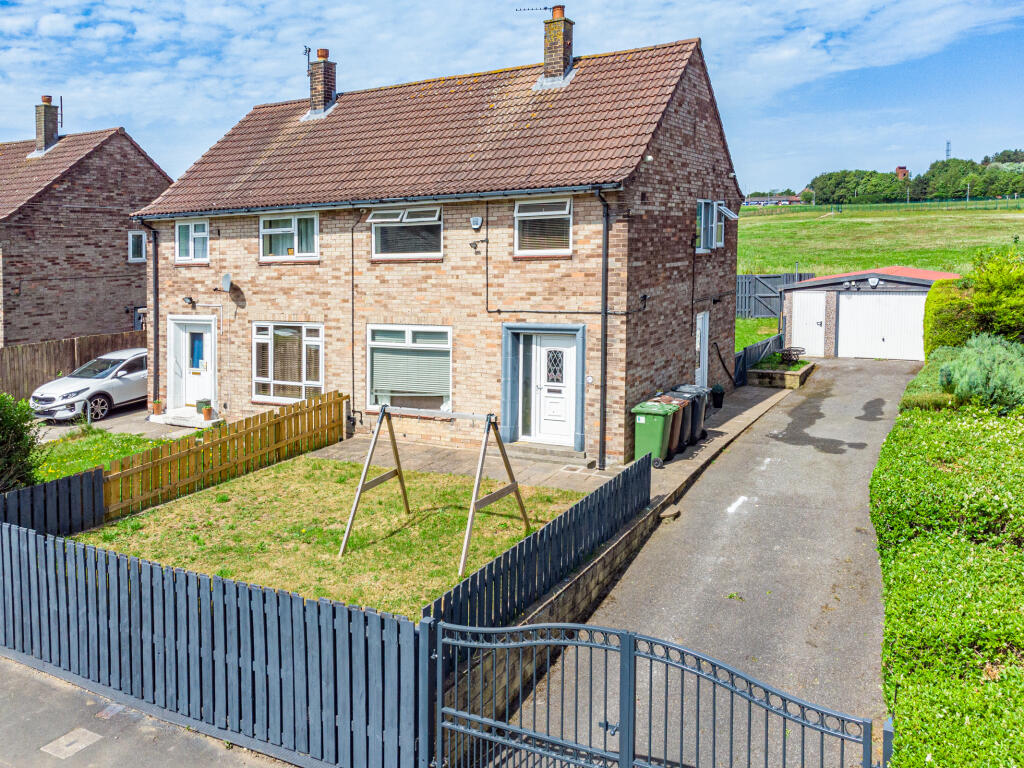 Main image of property: Raynel Way, Lawnswood, Leeds, LS16