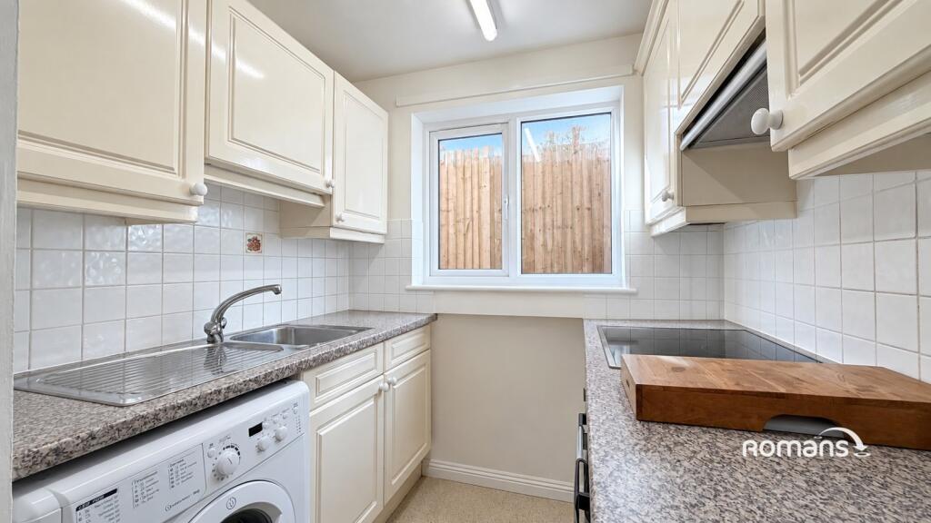 Apartment in Reading - View 5