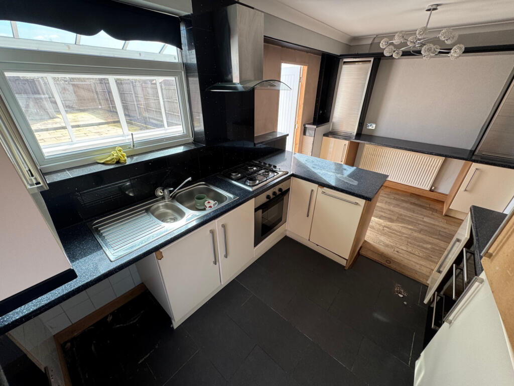 Redland Court, Bamfurlong, Wigan, WN2 photo 5