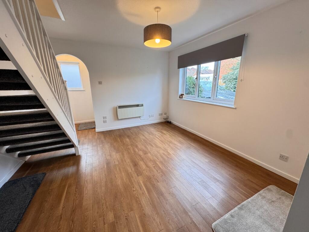 House in Toddington, Central Bedfordshire - View 5