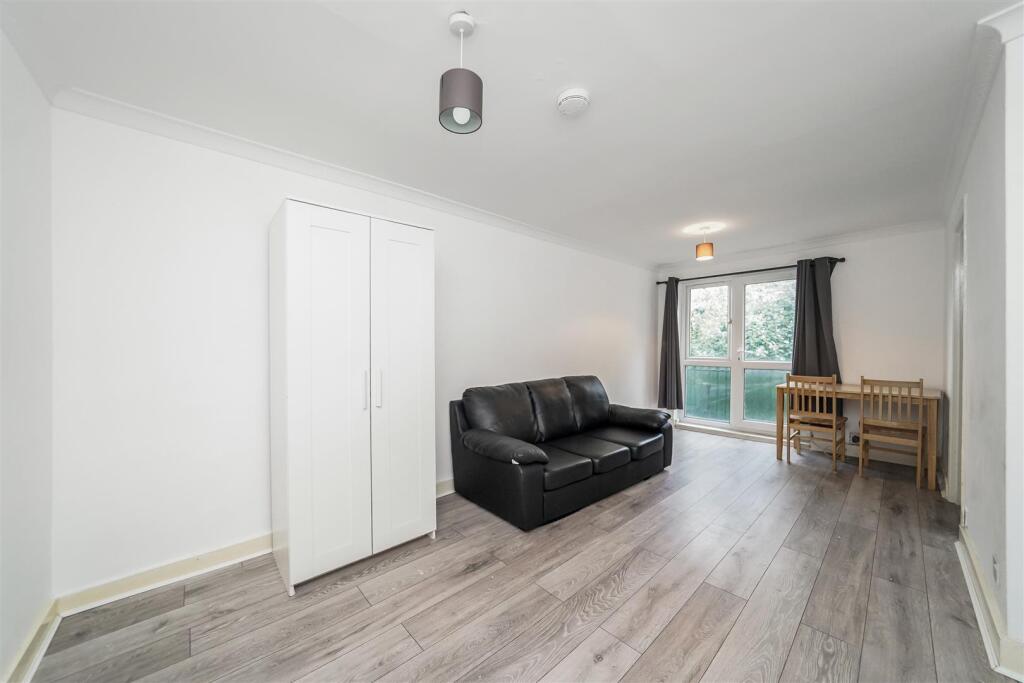 Apartment in London, Hornsey Park, Hornsey - View 2