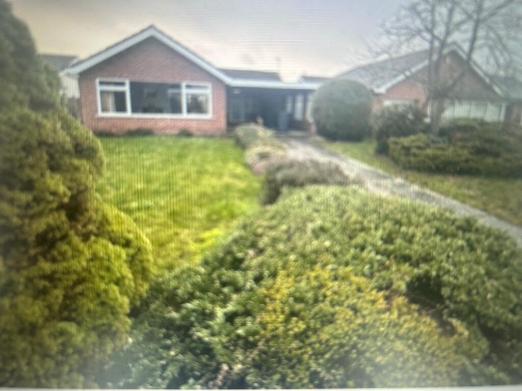 Conery Gardens, NG13 photo 5