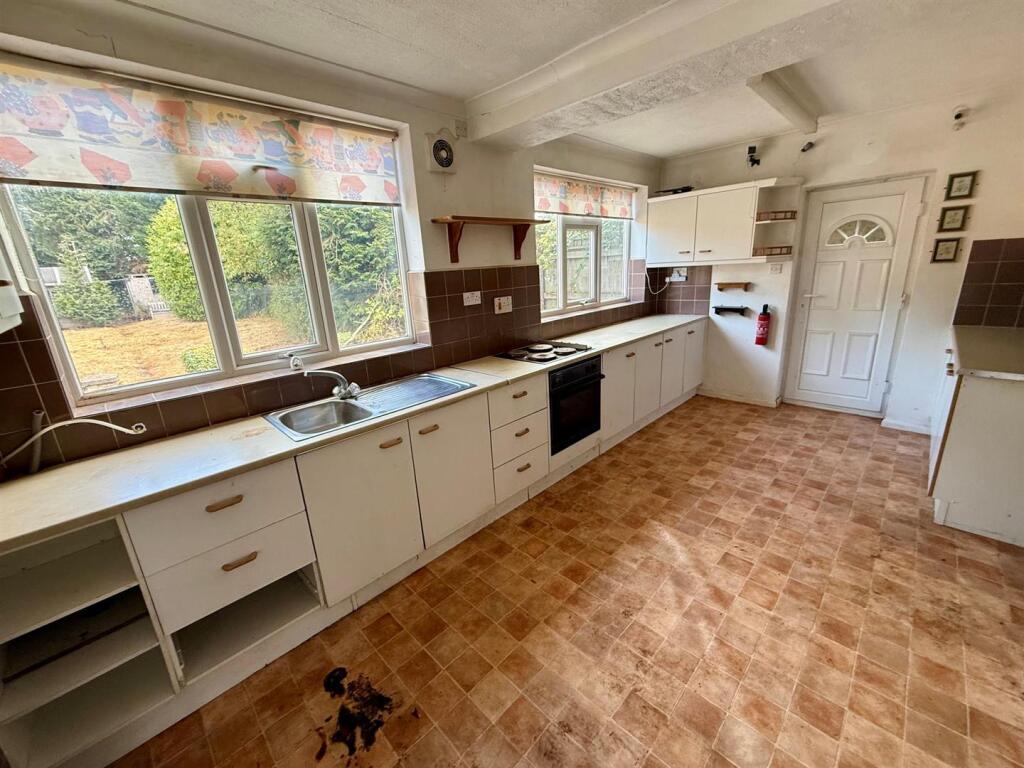 House in Solihull, West Midlands - More