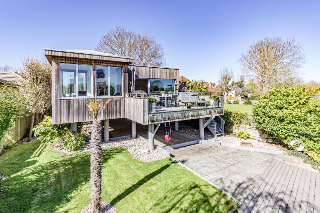 Main image of property: Hamm Court, Shepperton, Surrey, KT13