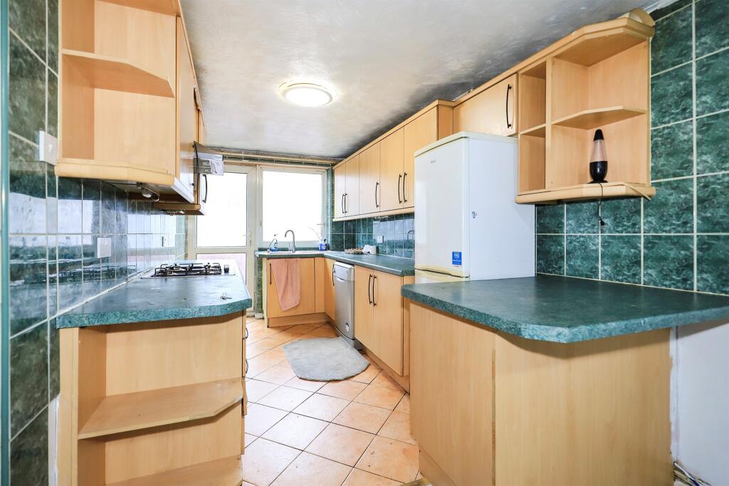 House in Wolverhampton, West Midlands - View 3
