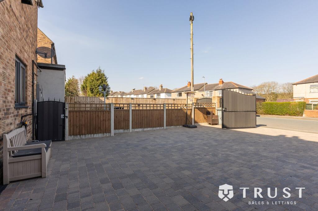 Additional image 33 of Birkenshaw Lane, Birkenshaw, BD11