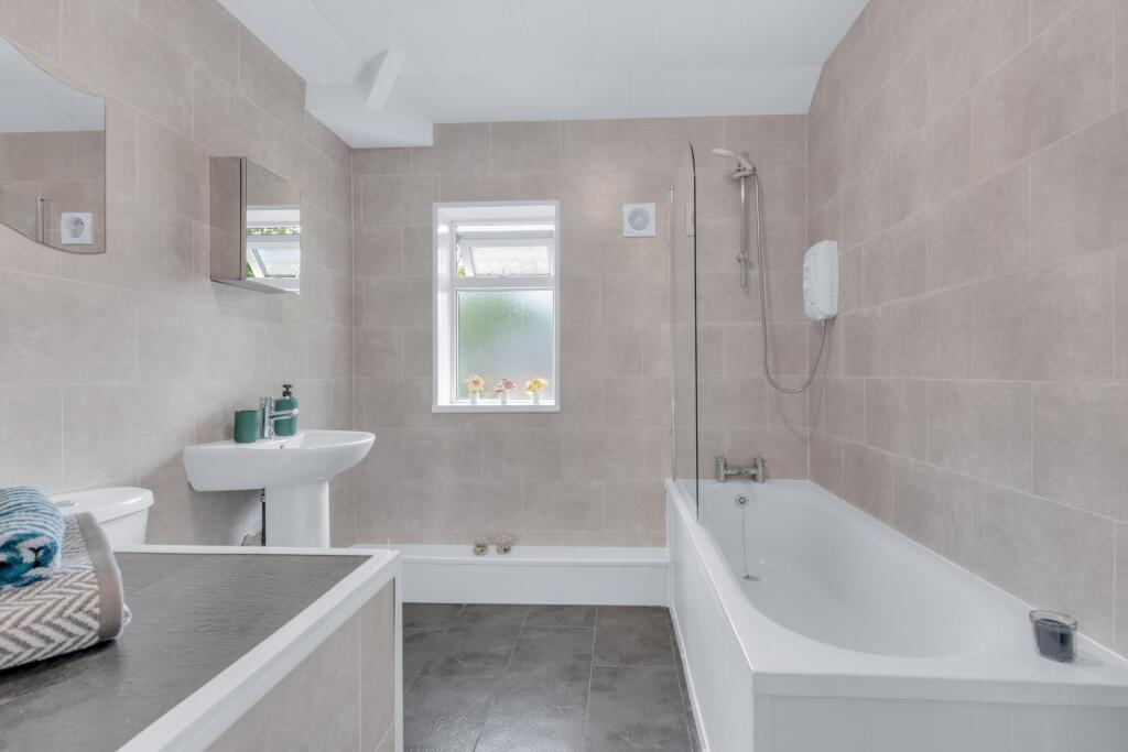 House in Leeds - View 4