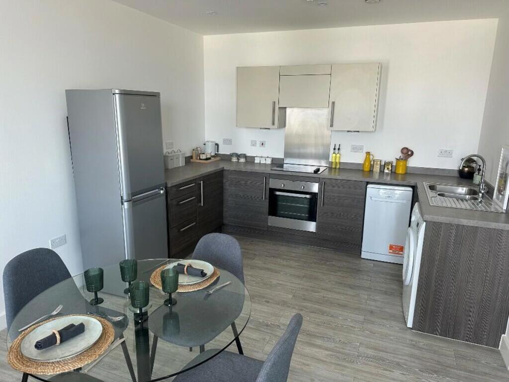 Main image of property: Oxbow, Stephenson House