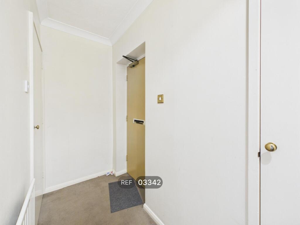 Apartment in Brighton, Withdean - More