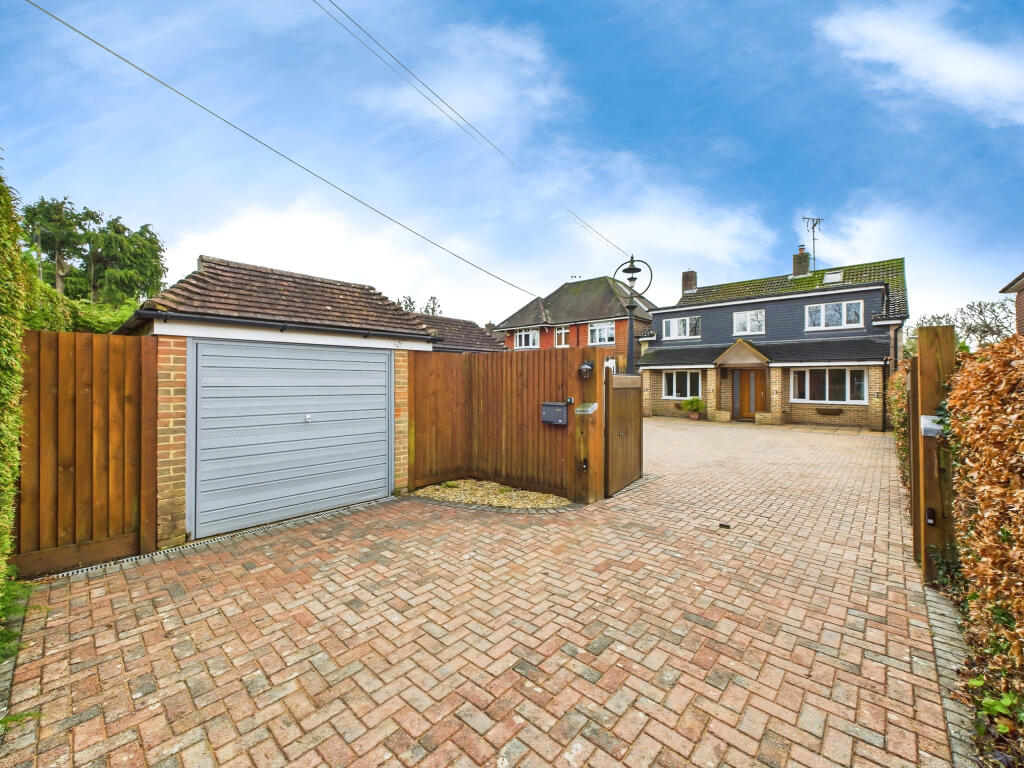 Main image of property: Little Homefield, Brighton Road, Mannings Heath, Horsham