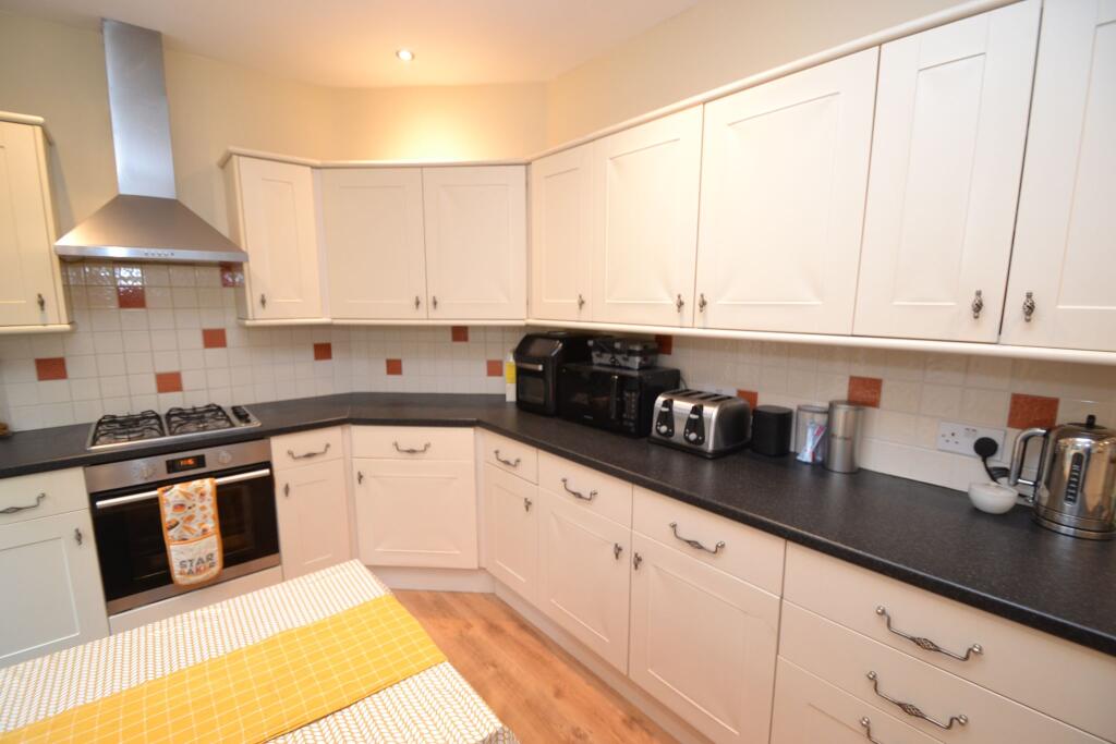 House in Bradford, West Yorkshire - View 5