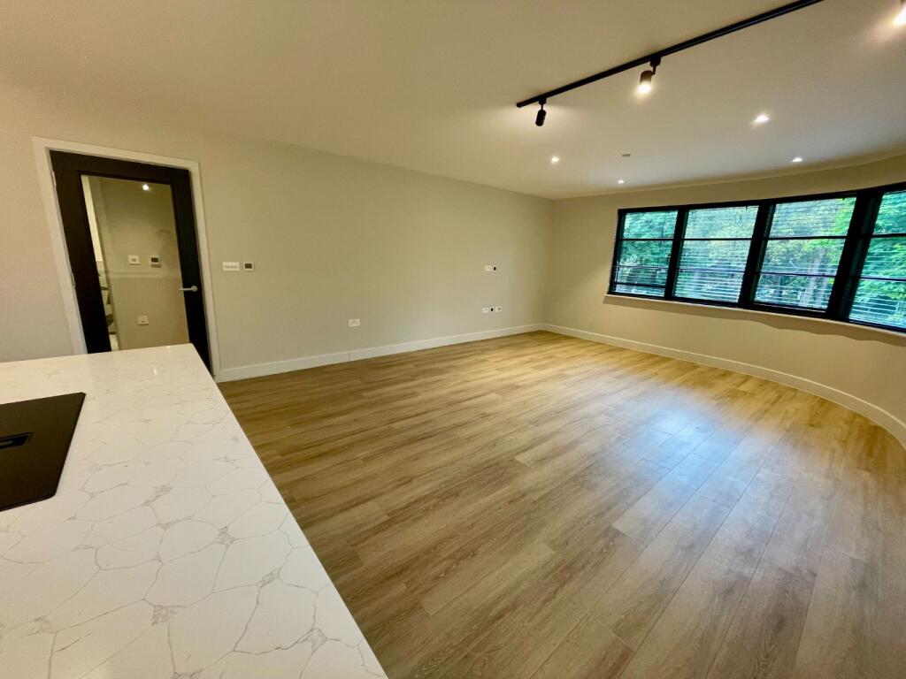 Apartment in Bournemouth - More