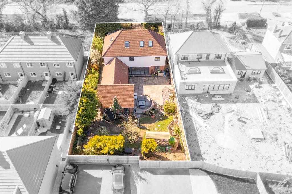 House in Rugby, Binley Woods - View 4