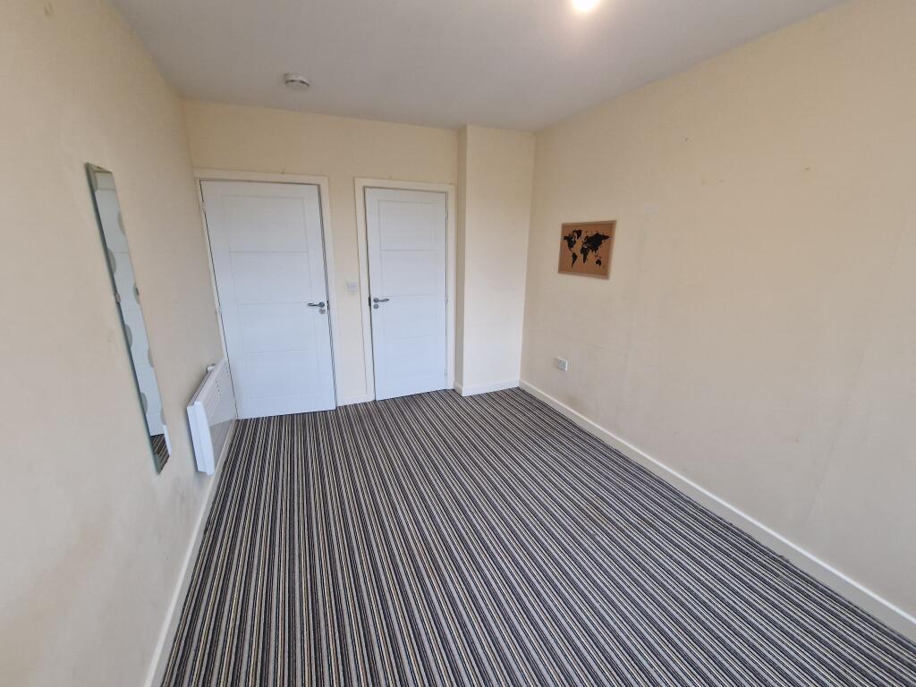 Apartment in Huddersfield - View 5