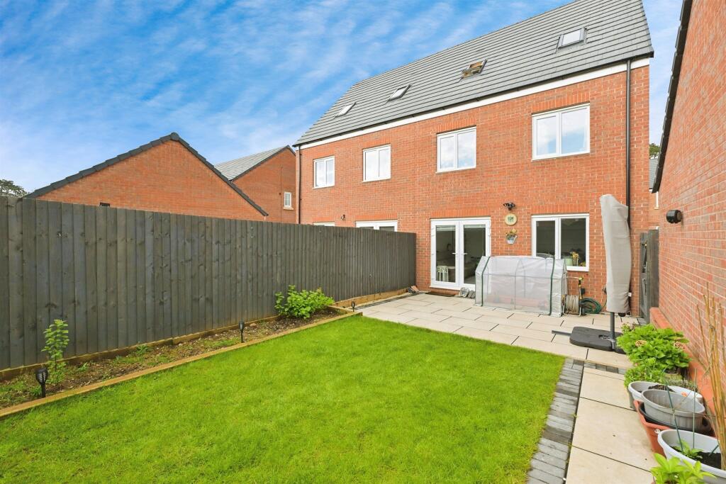 House in Northampton, Kingsthorpe - View 3