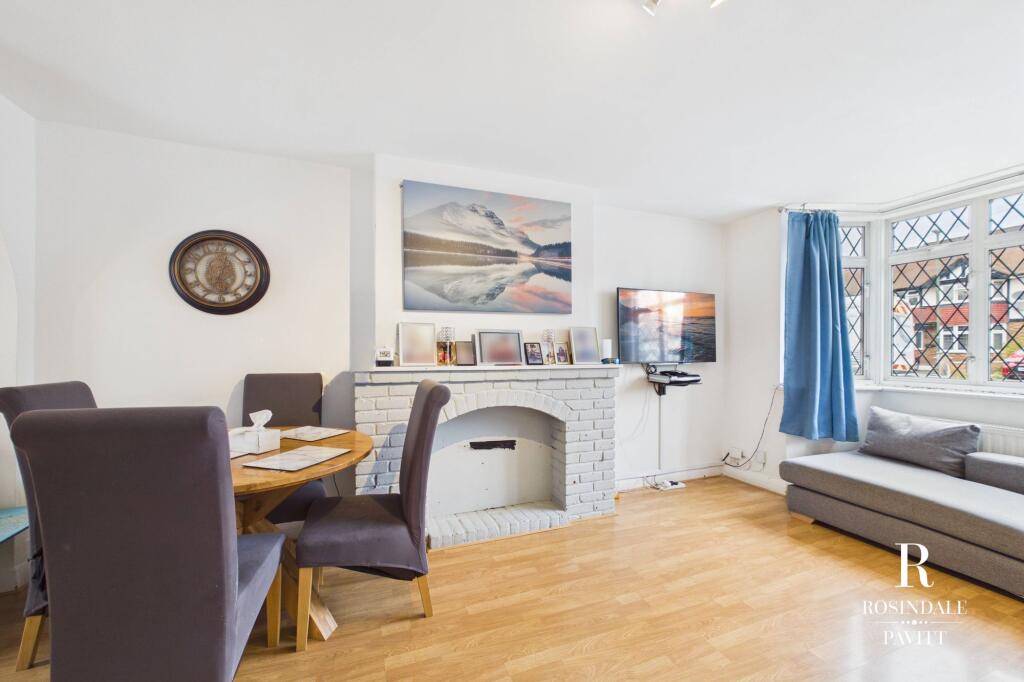 House in London, The Wrythe - View 3