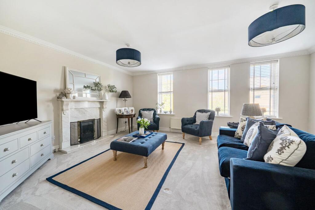 House in Windsor, Clewer Within, Clewer New Town - More