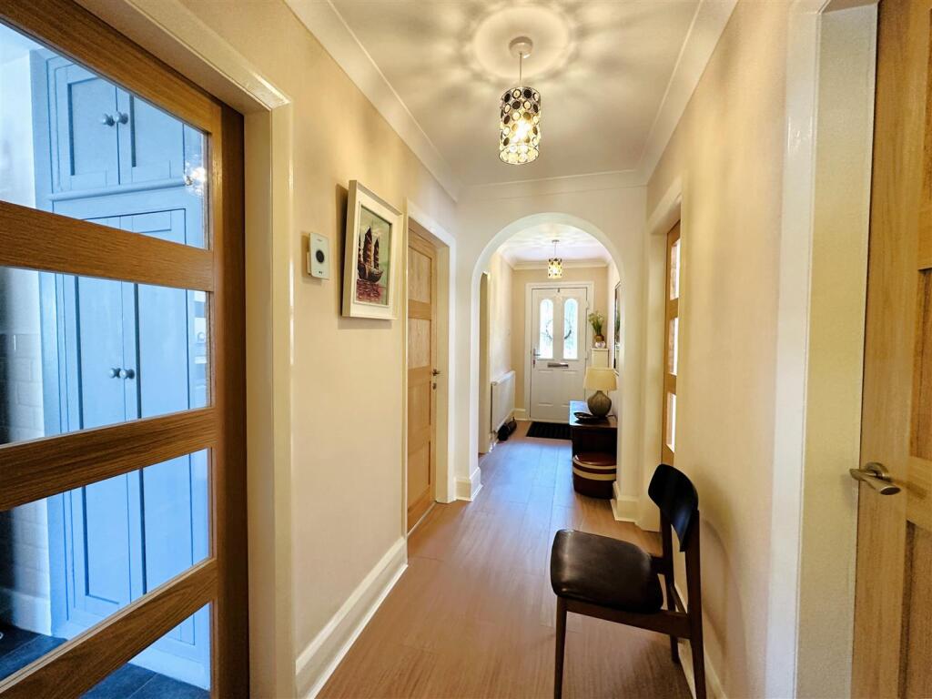 House in Selby, Westfield - View 5
