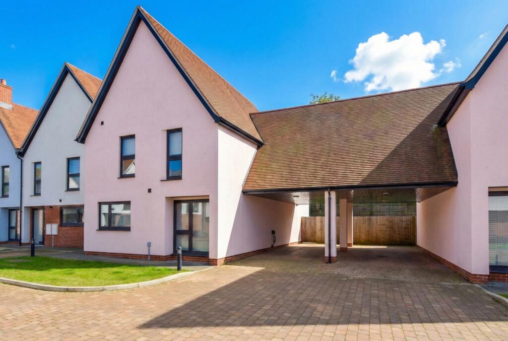 Main image of property: Lees Close, Thaxted, Dunmow, Essex, CM6