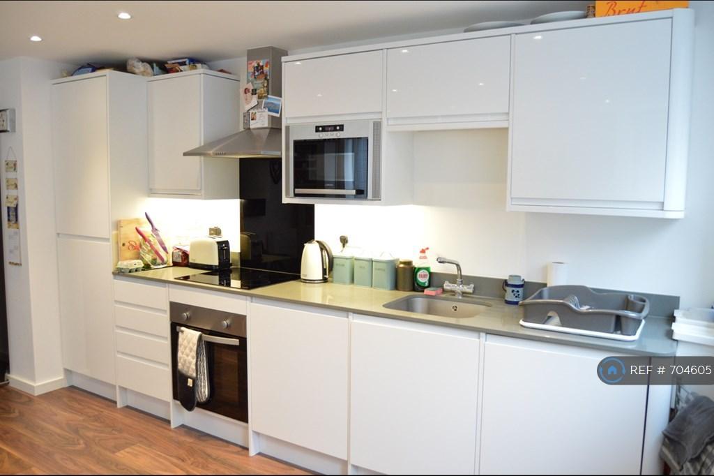 Apartment in St Albans, Townsend - View 3