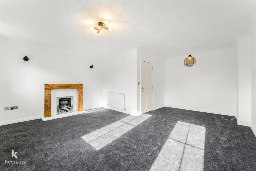 Wilton Close, Blackburn photo 5